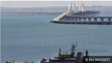 Photo of L’armée russe élimine trois drones de surface ukrainiens ayant visé le pont de Crimée