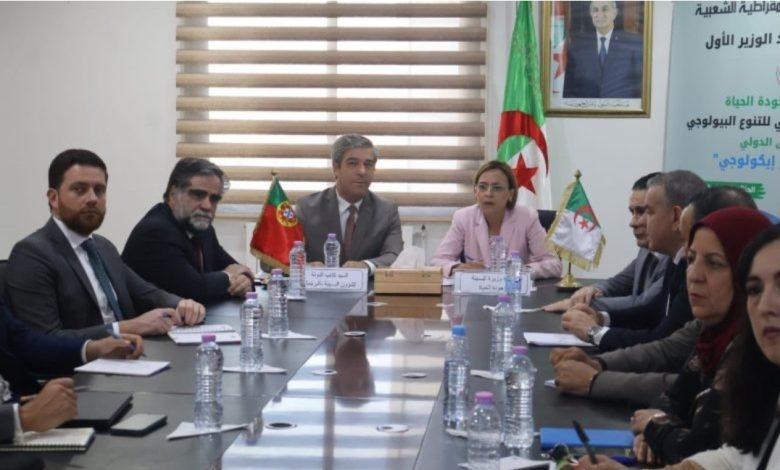 Photo of Krikou reçoit son homologue mauritanienne et le secrétaire d’Etat portugais chargé de l’environnement